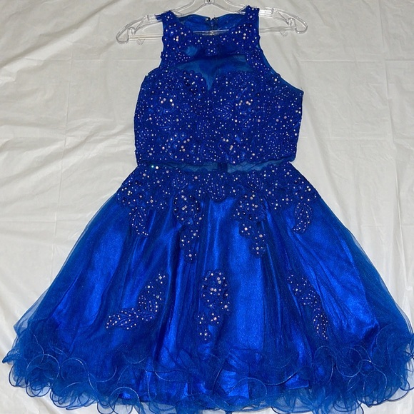 Anny Lee, formal dress - Picture 5 of 13